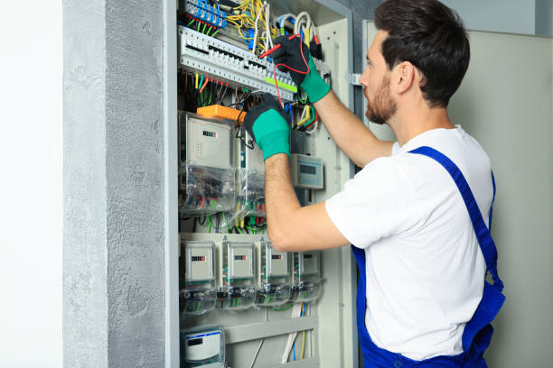 Best 24-Hour Electrician  in Manawa, WI