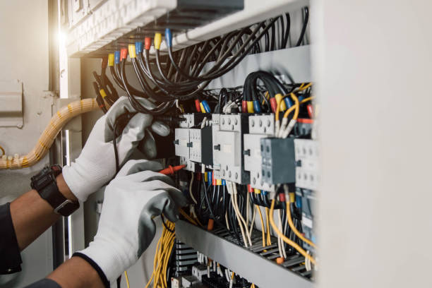 Best Circuit Breaker Repair  in Manawa, WI